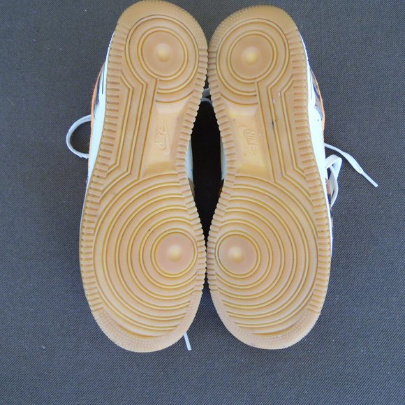 nike daktari tiger coconut milk and atomic orange shoes mens size 9 main image 5